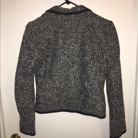 Guess cool blazer ✂️soon✂️Open for trade or offers - Picture 8 of 8